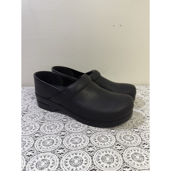 SOLD!!!!!!   NOT AVAILABLE!!!!     Dansko Black Leather Slip - Picture 1 of 11